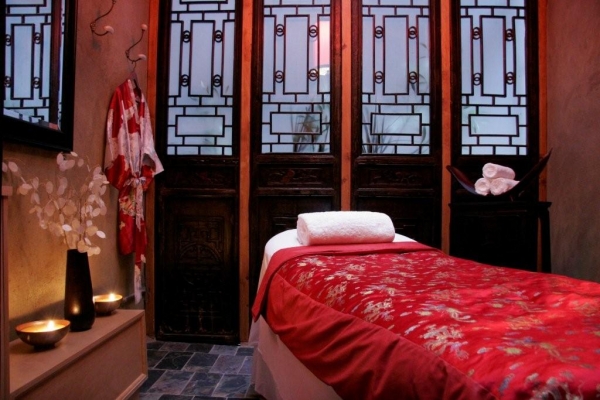 Treatment room at Ling Skin Care